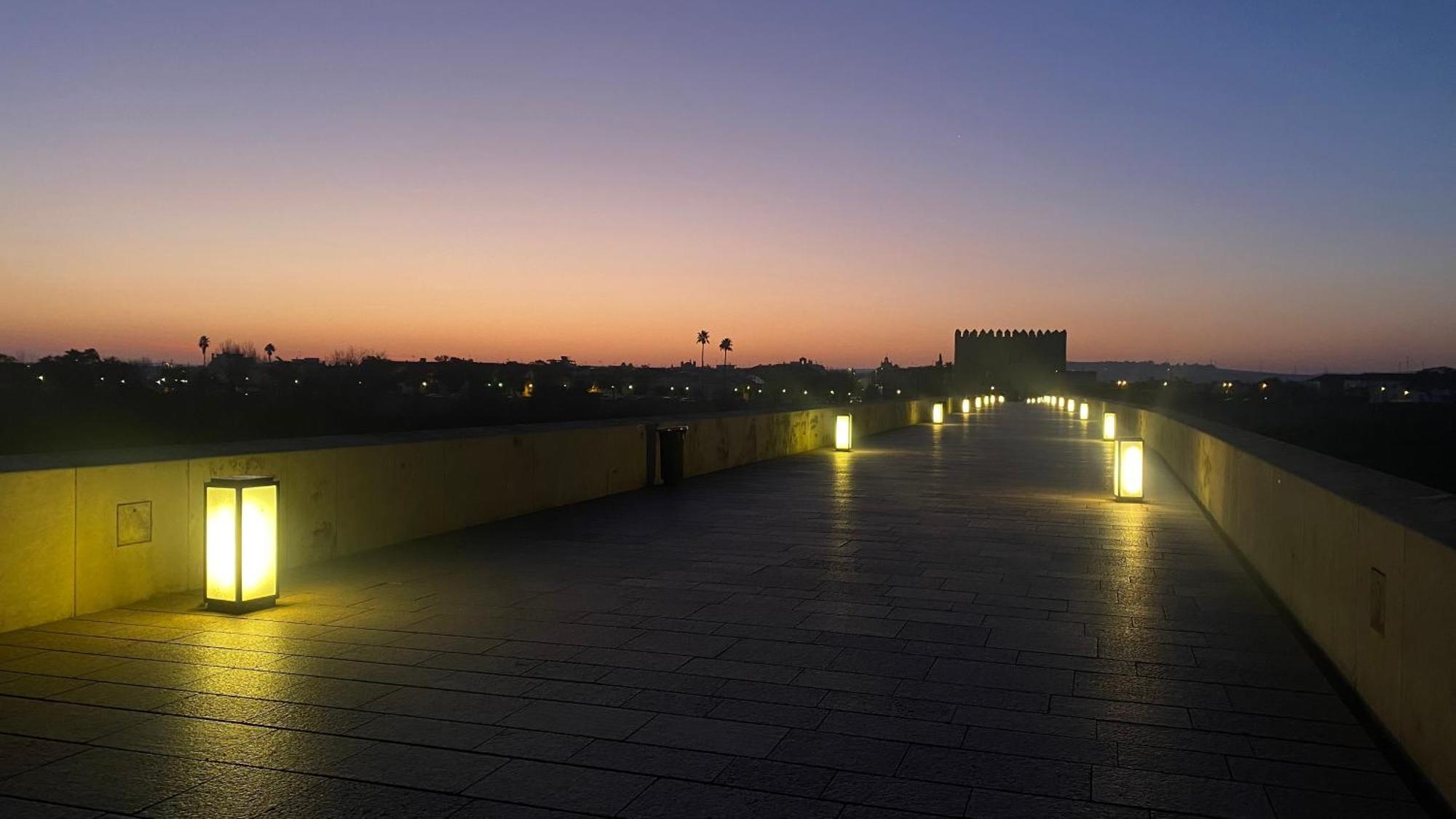 Duplex Junto Al Puente Romano Con Gran Terraza Y Parking Privado Kordoba Zewnętrze zdjęcie
